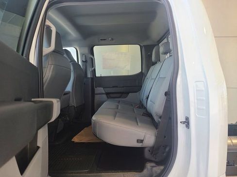 New 2026 Ford F350 XL w/ XL Chrome Package image 4