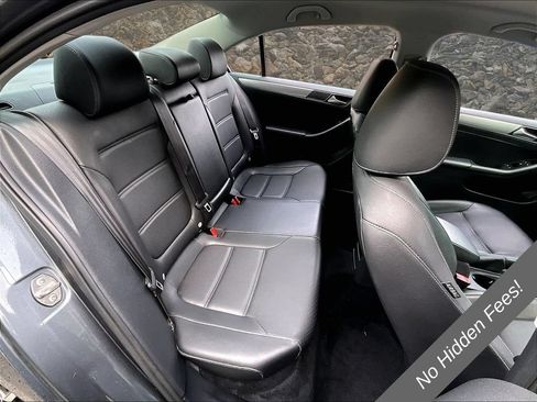 Used 2018 Volkswagen Jetta Wolfsburg Edition FWD image 23