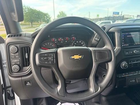 Used 2026 Chevrolet Silverado 1500 W/T w/ WT Value Package AWD/4WD image 17
