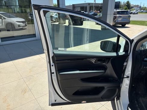 Used 2026 Honda Odyssey Touring image 19