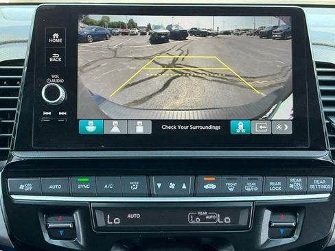 Used 2025 Honda Odyssey Touring image 27