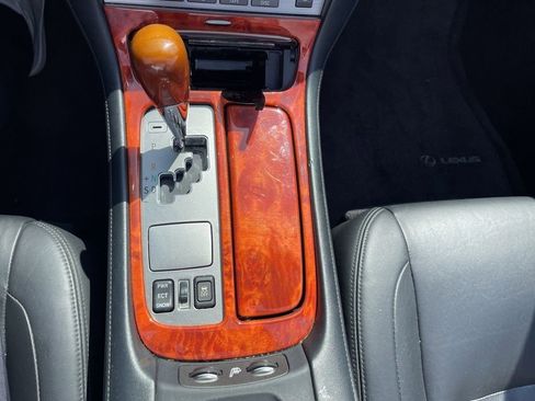 Used 2007 Lexus SC 430 Convertible RWD image 22