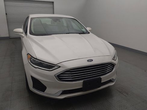 Used 2019 Ford Fusion SEL image 14