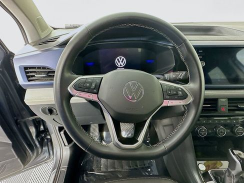 Used 2024 Volkswagen Taos SE image 16