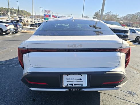 New 2025 Kia K4 LXS image 4
