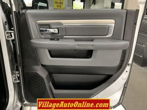 Used 2017 RAM 1500 Big Horn AWD/4WD image 31