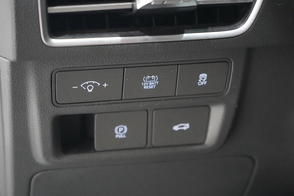 Used 2024 Hyundai Sonata SEL FWD image 18
