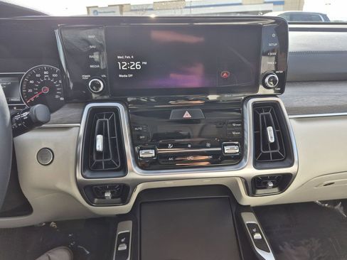 Certified 2023 Kia Sorento X-Line EX image 10