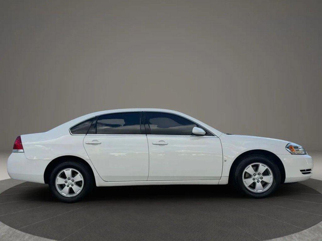 Used 2008 Chevrolet Impala LT FWD image 11