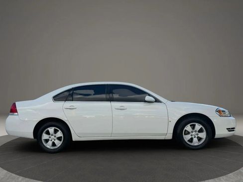 Used 2008 Chevrolet Impala LT FWD image 11