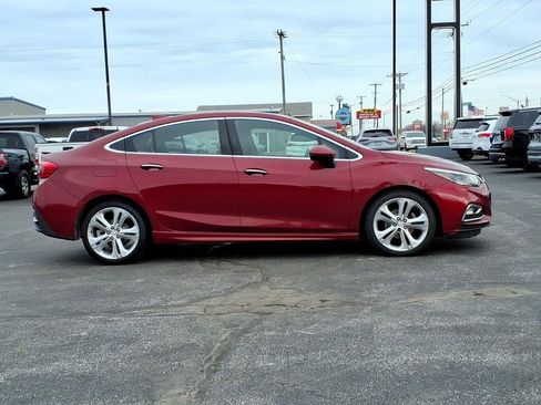 Used 2018 Chevrolet Cruze Premier image 3