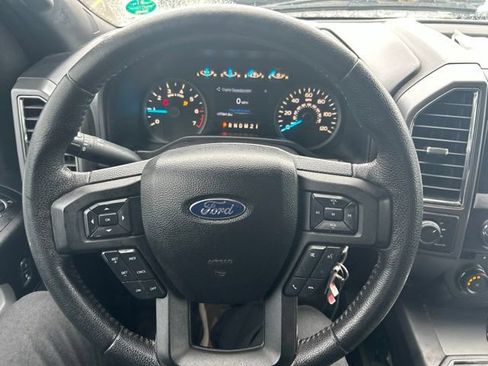 Used 2016 Ford F150 XLT w/ Equipment Group 302A Luxury AWD/4WD image 11
