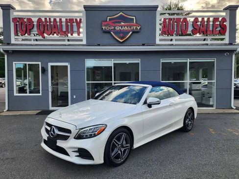 Used 2023 Mercedes-Benz C 300 4MATIC Cabriolet image 2