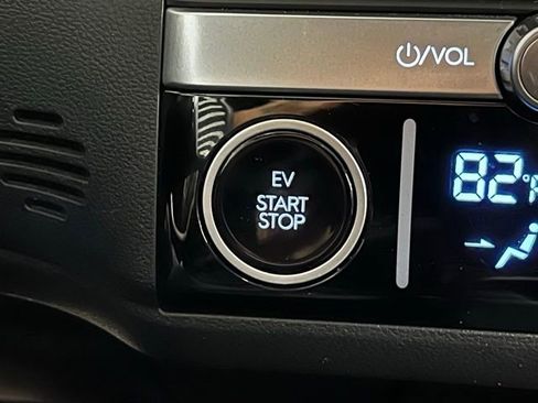 Used 2024 Hyundai Ioniq 6 Limited image 21