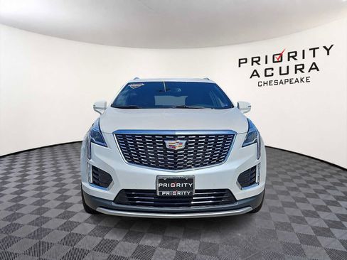 Used 2024 Cadillac XT5 Premium Luxury AWD/4WD image 2