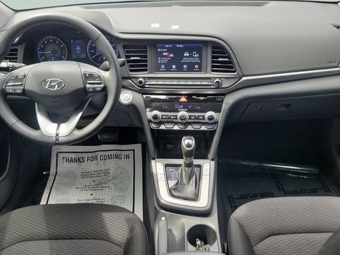 Used 2020 Hyundai Elantra Value Edition w/ Winter Weather Package FWD image 11