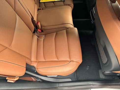 New 2026 Genesis GV70 2.5T Advanced image 15