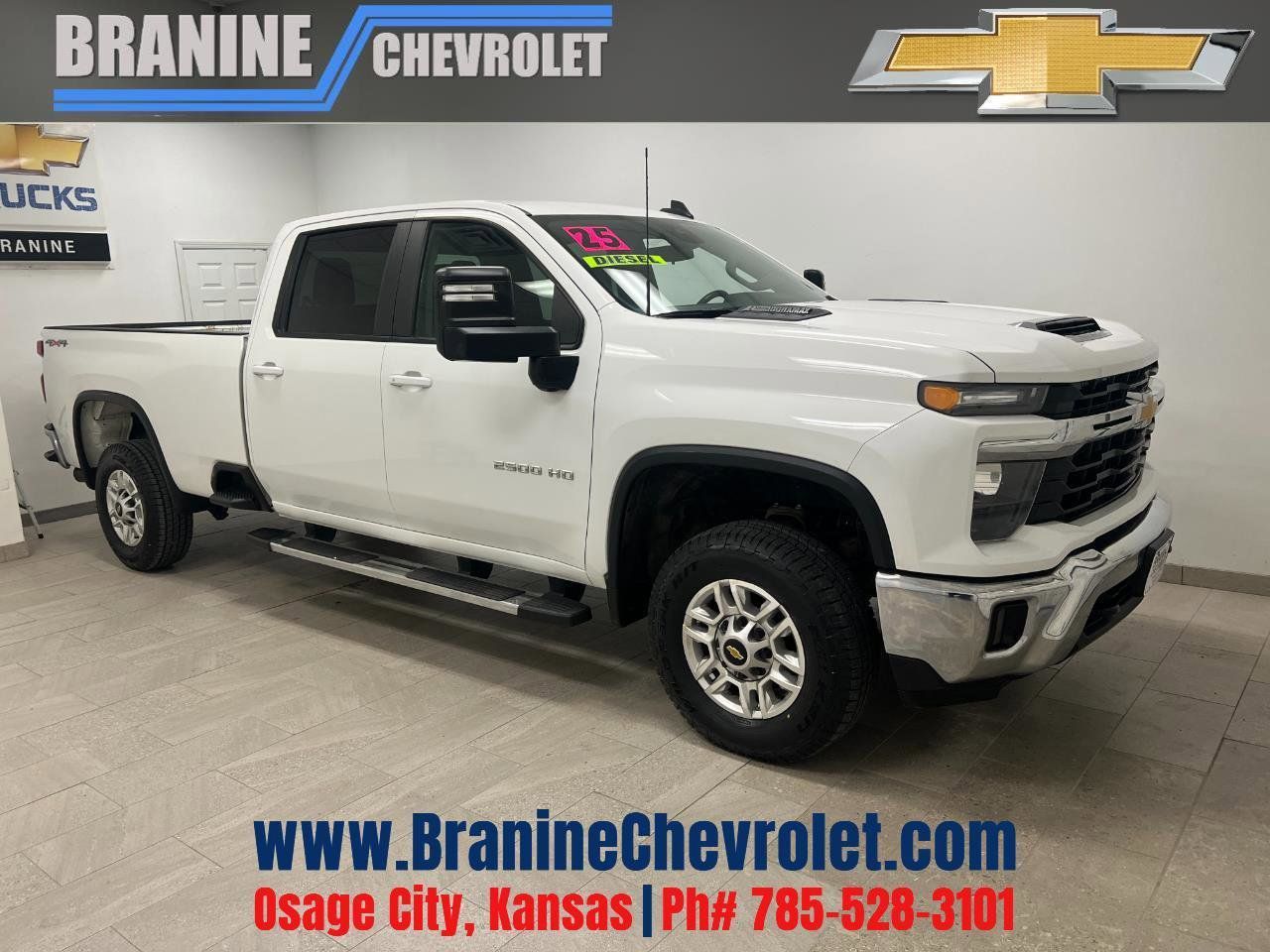 Used 2025 Chevrolet Silverado 2500 LT w/ Convenience Package AWD/4WD image 1