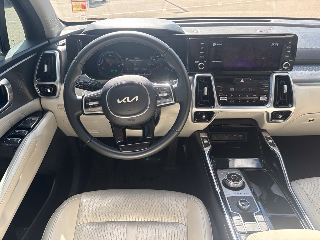 Used 2022 Kia Sorento SX AWD/4WD image 11