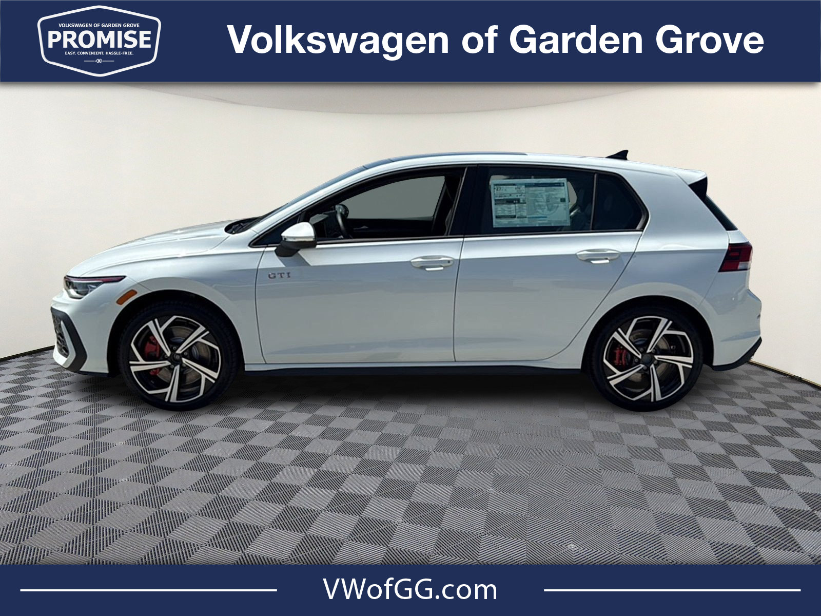 New 2026 Volkswagen GTI SE FWD image 5