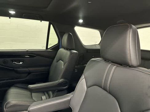 Used 2024 Honda Pilot TrailSport image 14