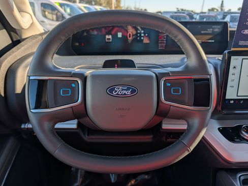 Certified 2025 Ford Expedition Max Active image 31