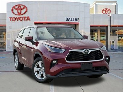 Used 2022 Toyota Highlander LE