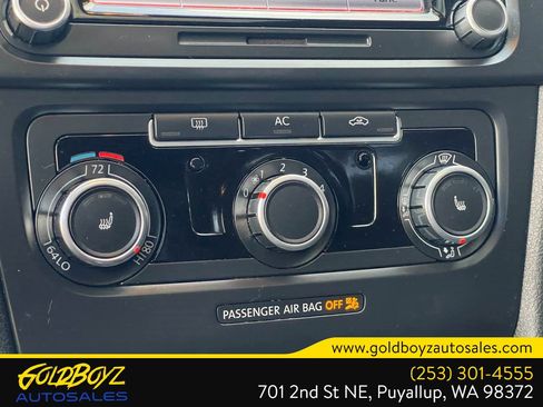 Used 2010 Volkswagen GTI 4-Door image 31