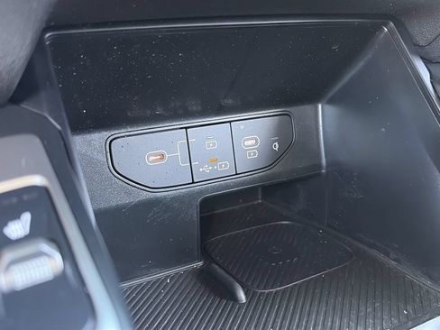 Used 2024 Kia Sorento S w/ Panoramic Sunroof Package FWD image 26