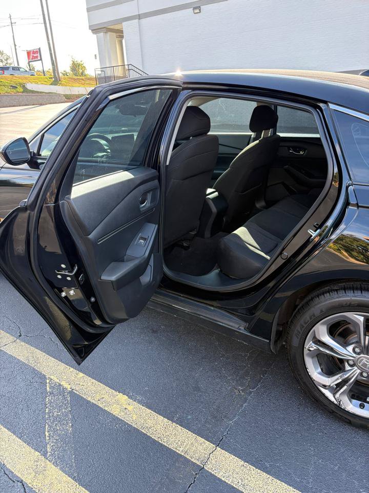 Used 2023 Honda Accord EX image 11