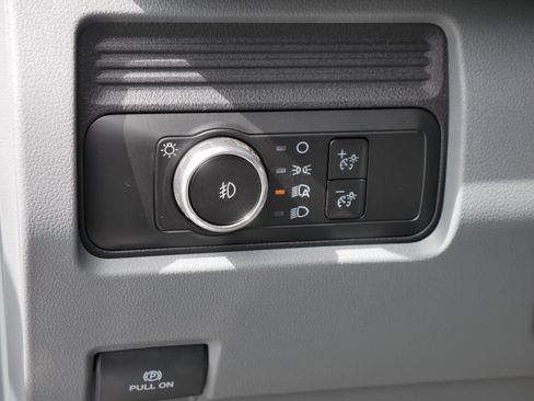 New 2025 Ford F550 4x4 SuperCab Super Duty image 5