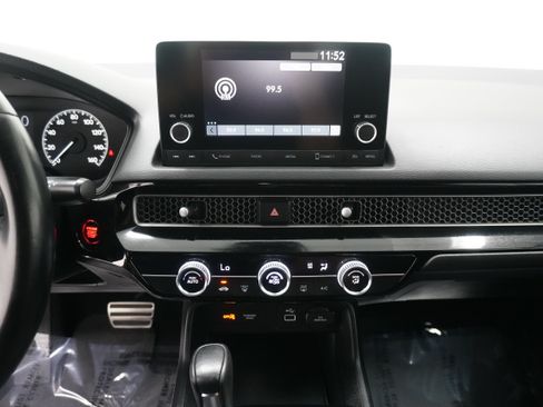 Used 2023 Honda Civic Sport image 18