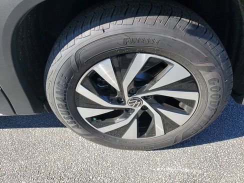 New 2026 Volkswagen Tiguan S FWD image 8