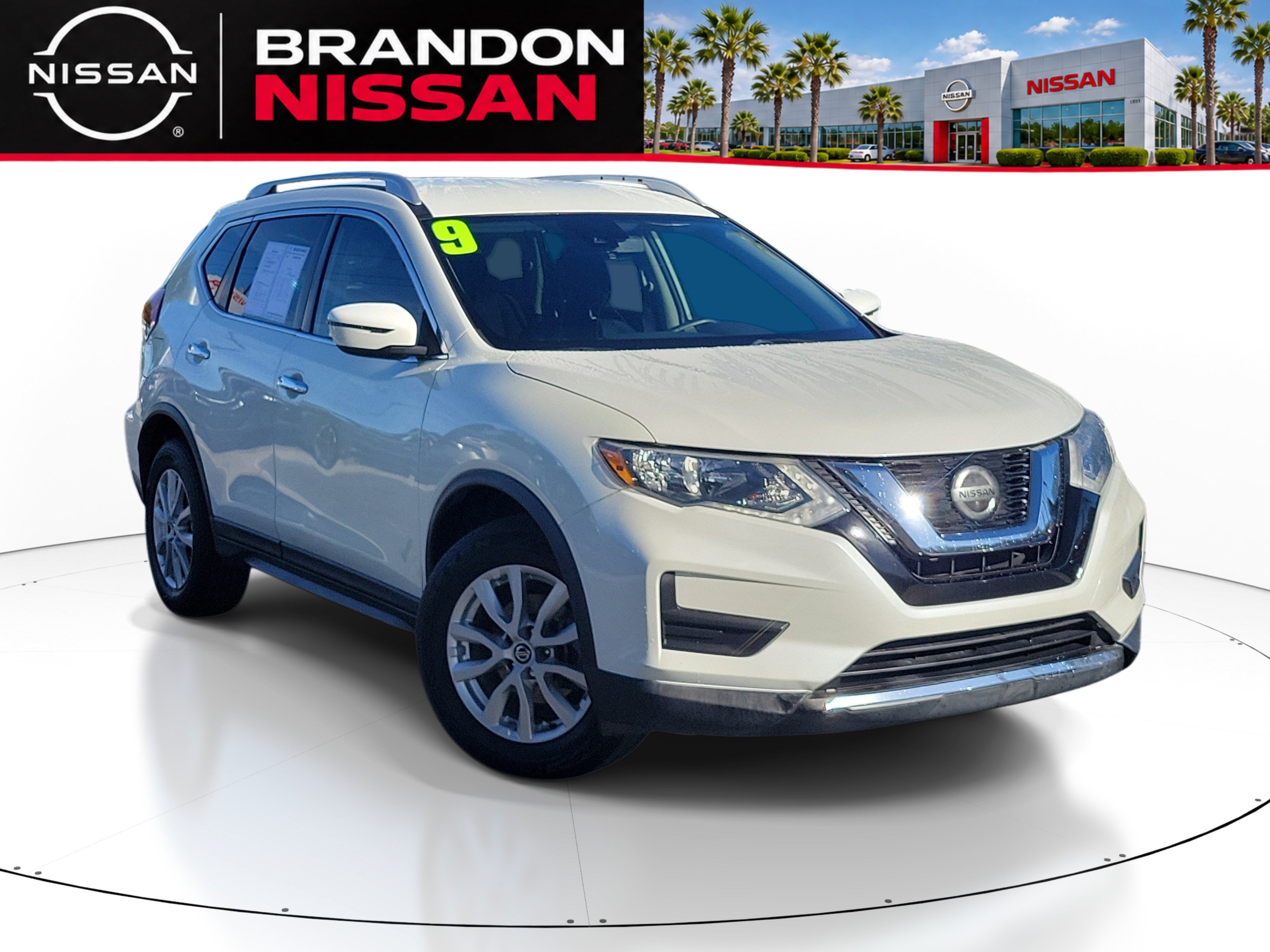 Used 2019 Nissan Rogue SV FWD image 1