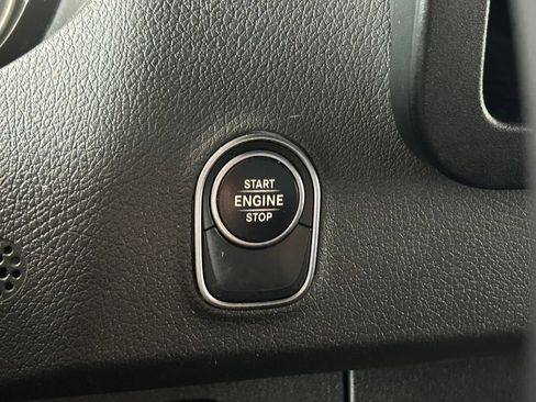 Used 2025 Mercedes-Benz Sprinter 2500 image 16