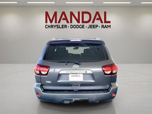 Used 2019 Toyota Sequoia Limited w/ Safety & Convenience Package image 7