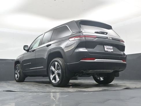 New 2026 Jeep Grand Cherokee Limited w/ Trailer Tow Package RWD image 42