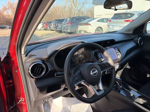 Used 2024 Nissan Kicks SV FWD image 14