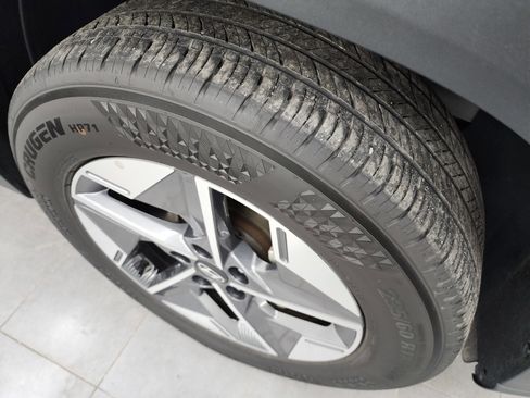 Used 2025 Hyundai Tucson SEL image 3