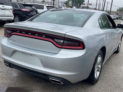 Used 2023 Dodge Charger SXT image 6