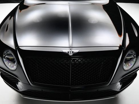 Used 2019 Bentley Bentayga image 38