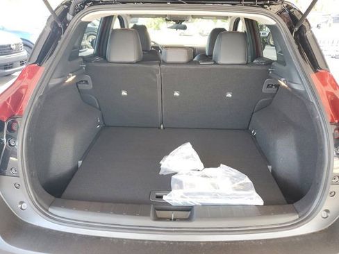 New 2026 Nissan Kicks SR FWD image 5