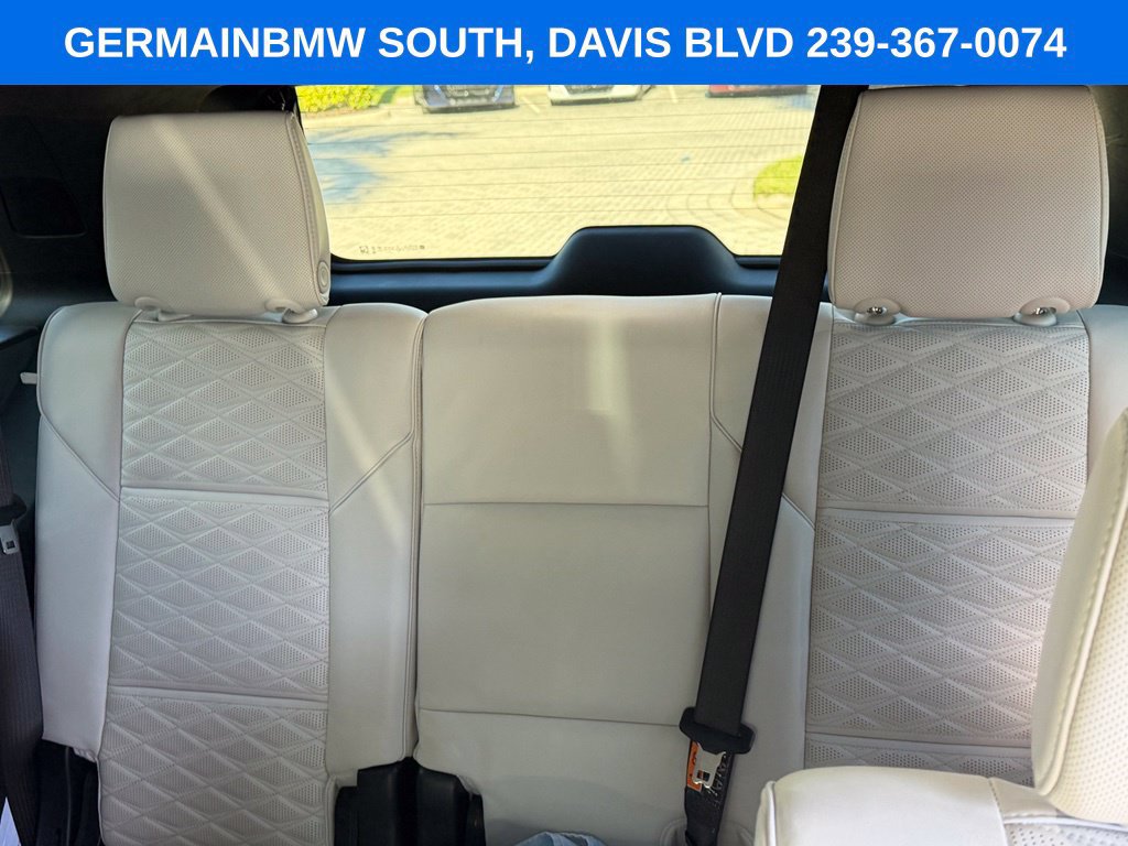 Used 2025 Cadillac Escalade Sport Platinum AWD/4WD image 24