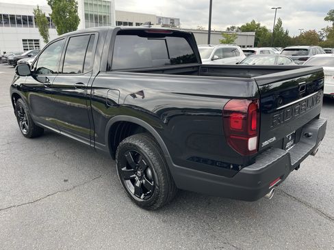 Used 2025 Honda Ridgeline Black Edition image 5