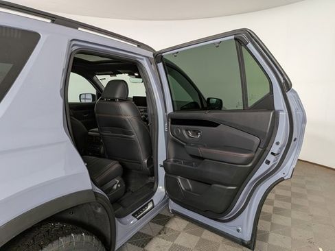New 2025 Honda Pilot TrailSport image 35
