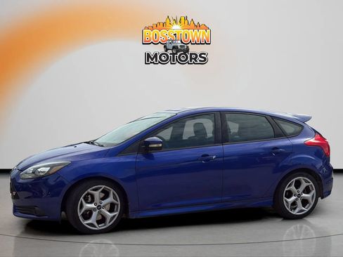 Used 2013 Ford Focus ST FWD image 2
