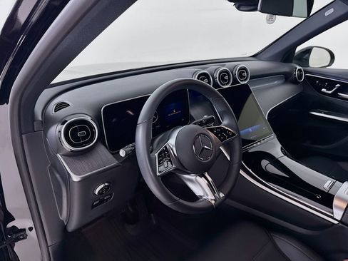Used 2026 Mercedes-Benz GLC 300 image 10