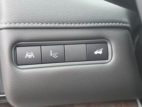 New 2025 Nissan Armada SL w/ Captain's Chari Seat Package image 14