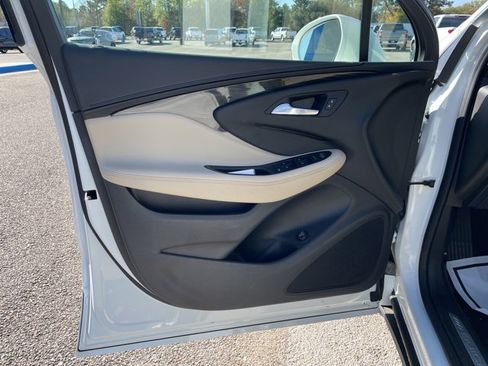 Used 2020 Buick Envision FWD image 13