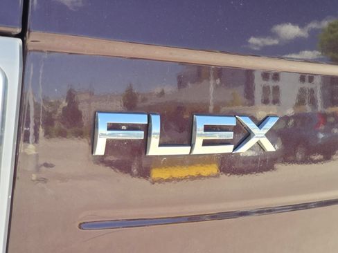 Used 2011 Ford Flex SE FWD image 7